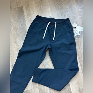 NEW Vuori Men’s Meta Jogger - Ink